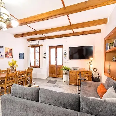 Yiayia's Place In Chania Holiday home *