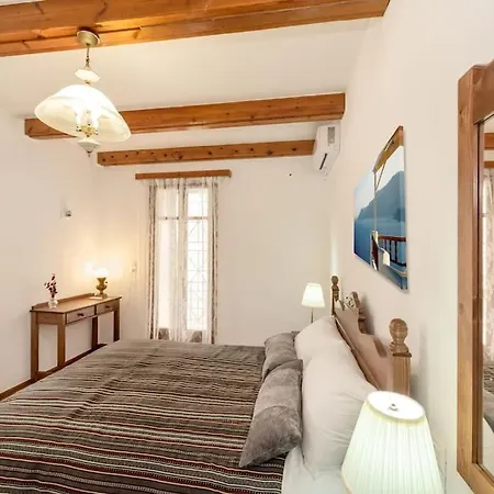 Holiday home Yiayia's Place In Chania